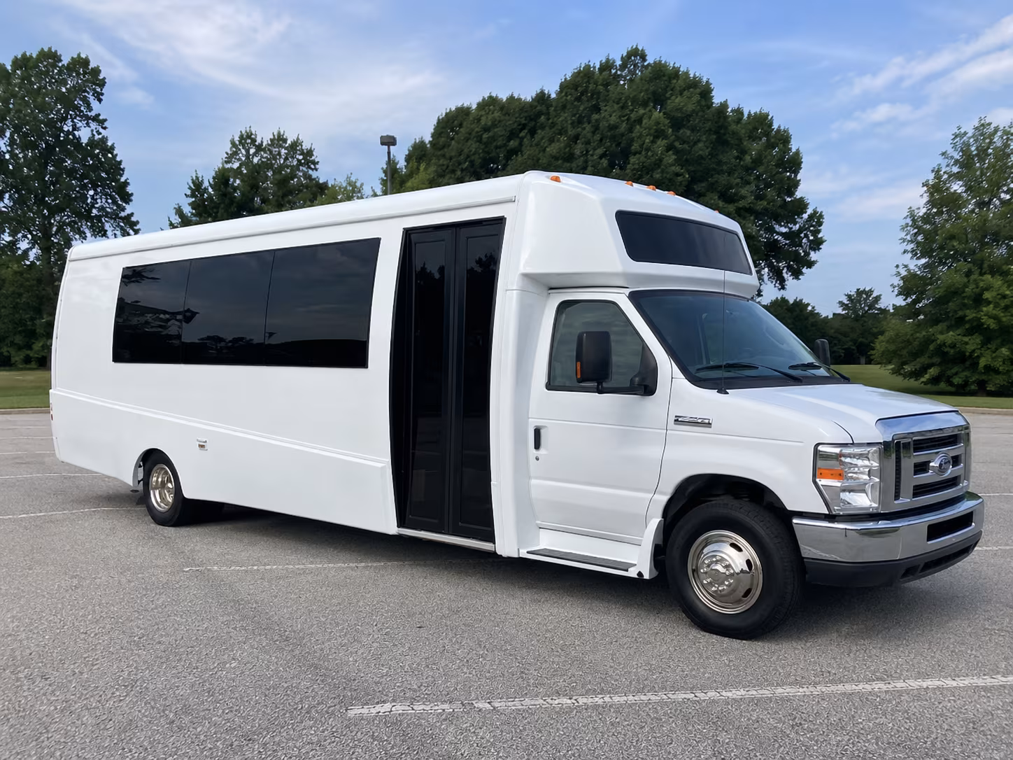 amherst 18 passenger party bus