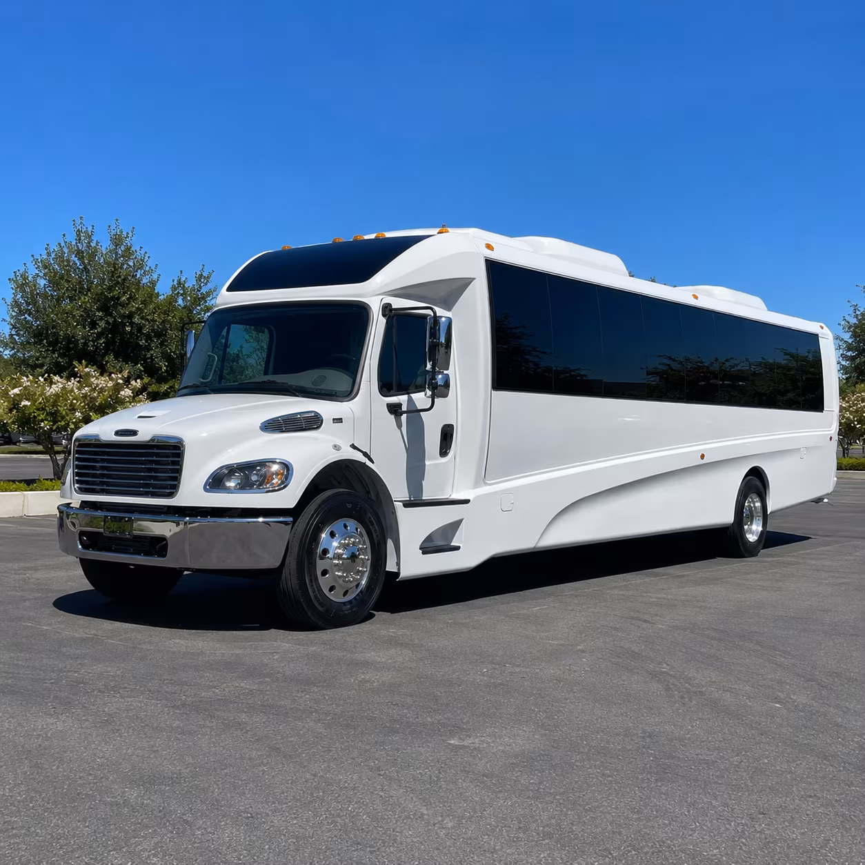 amherst 20 passenger minibus