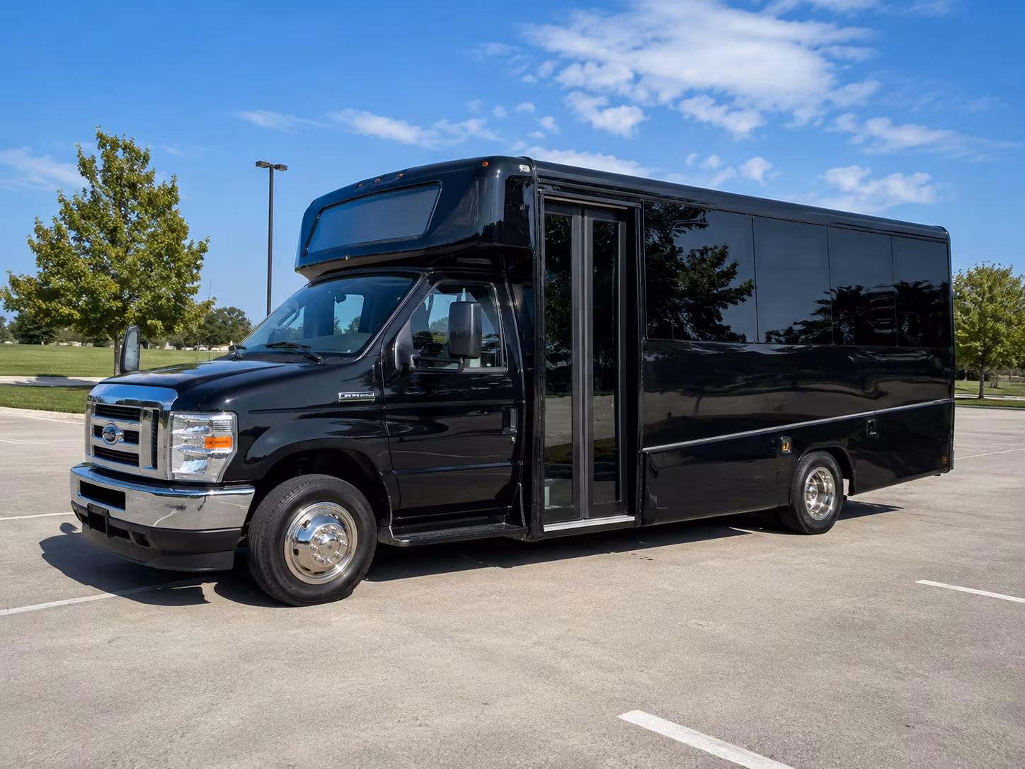 buses for amherst college umass and hampshire college campus group travel