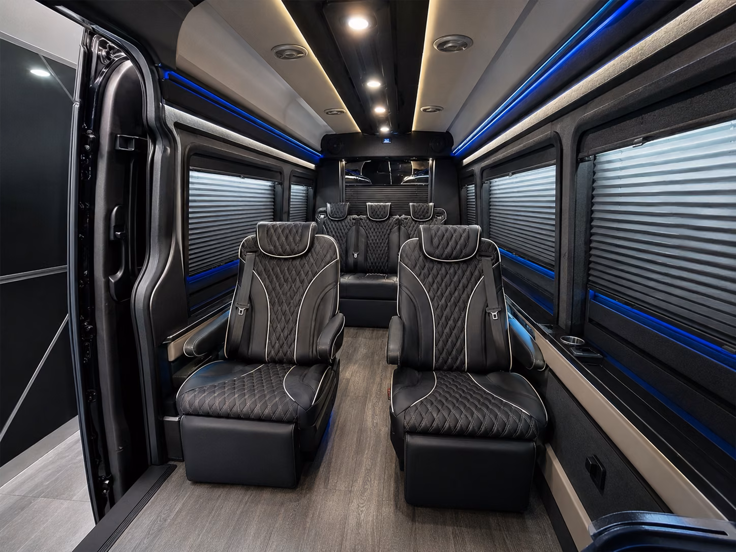 shuttle buses to providence albany hartford airports from the pioneer valley